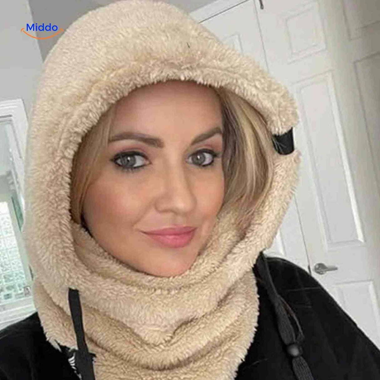 bonnet hiver femme beige avec capuche fleece et tour de cou pour une protection maximale