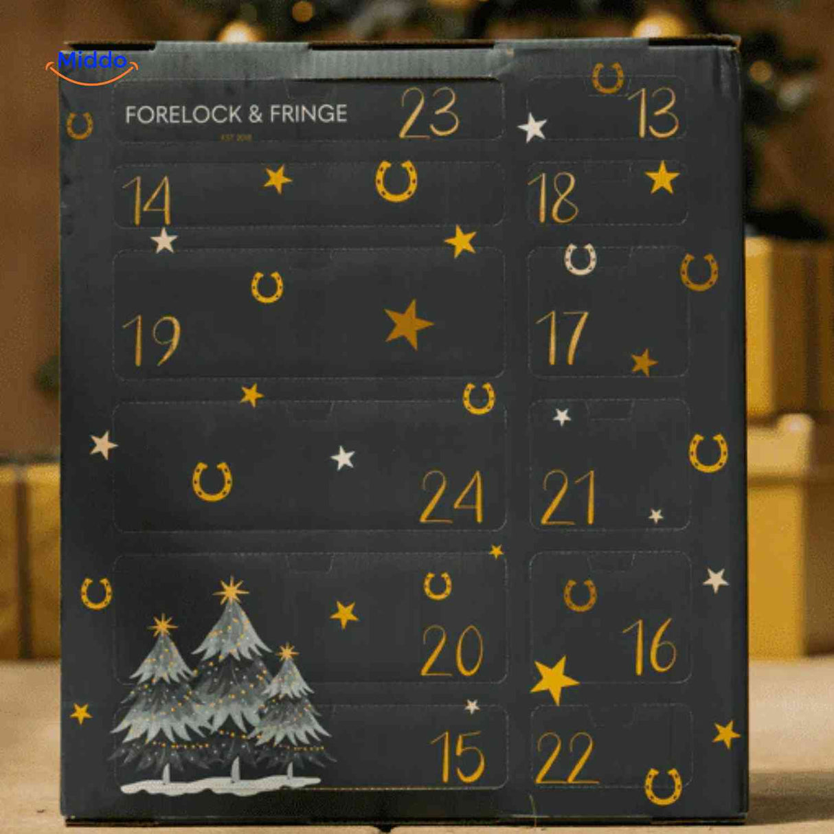 gros plan sur les cases numérotées du calendrier de l'avent friandises chevaux