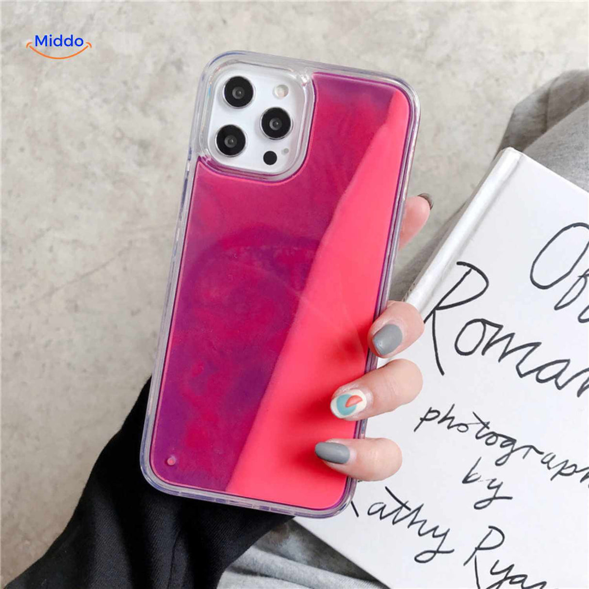 coque téléphone sable liquide rose foncé avec dégradé transparent