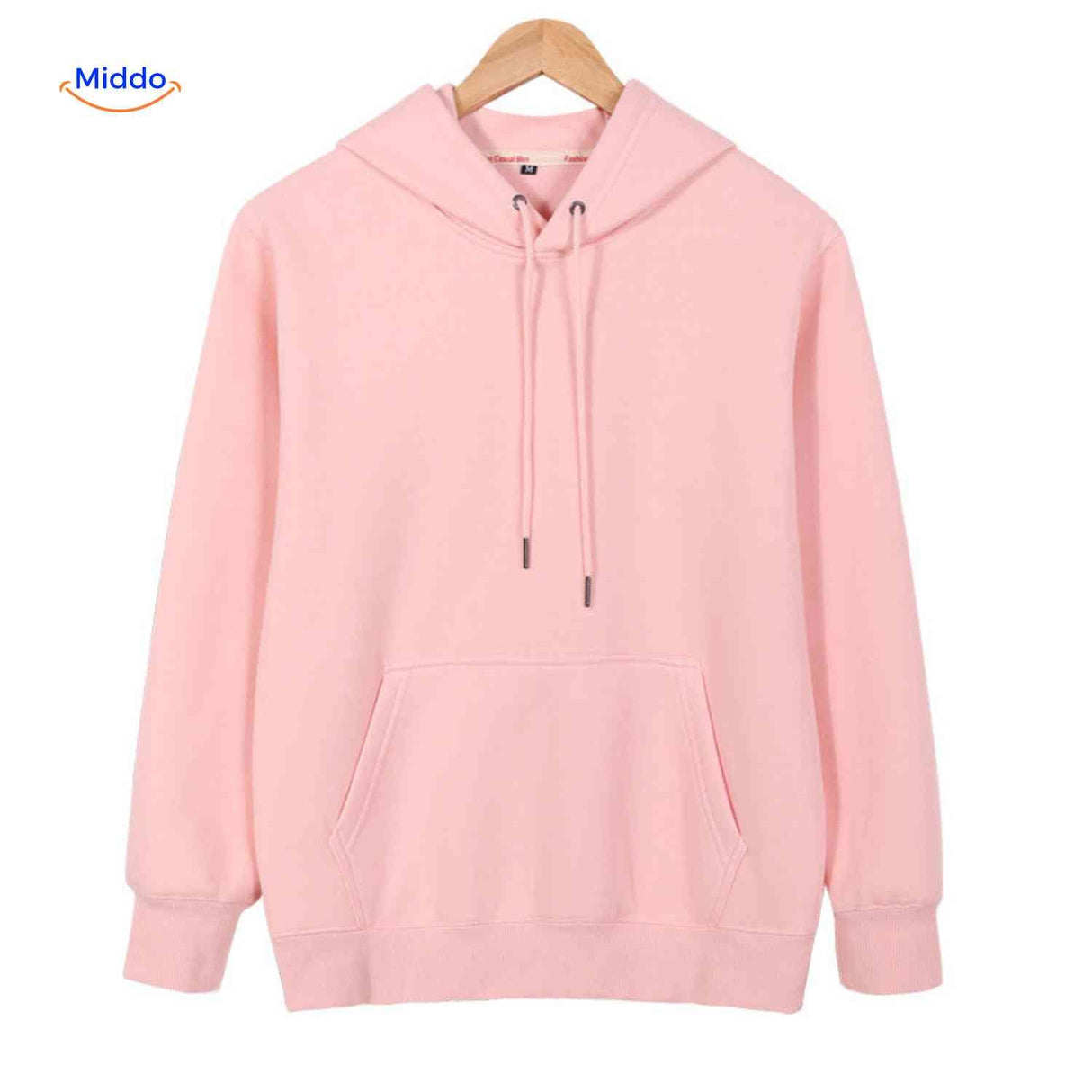 gros plan sur la capuche avec cordon de serrage réglable du hoodie polaire