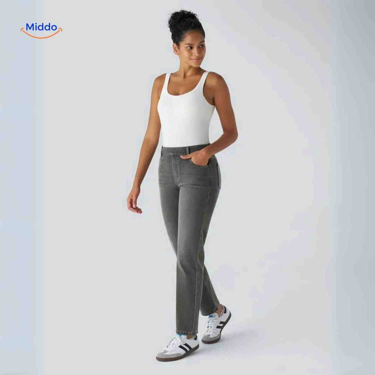 jean skinny stretch femme gris, tissu souple et gainant pour un confort toute la journée