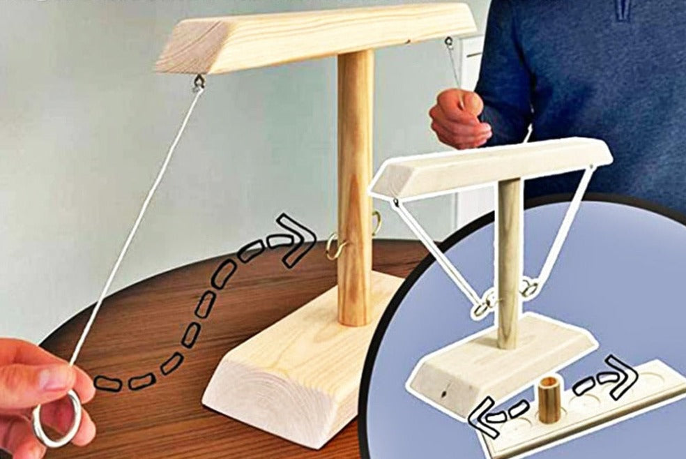 jeu de lancer d'anneaux en bois avec socle blanc et anneaux colorés