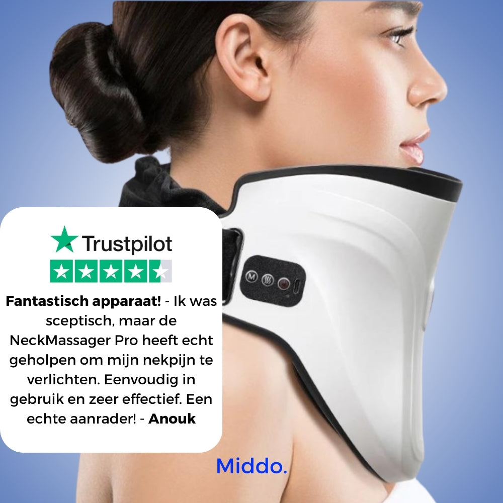 femme souriante partageant son avis positif sur le masseur cervical anti-douleur