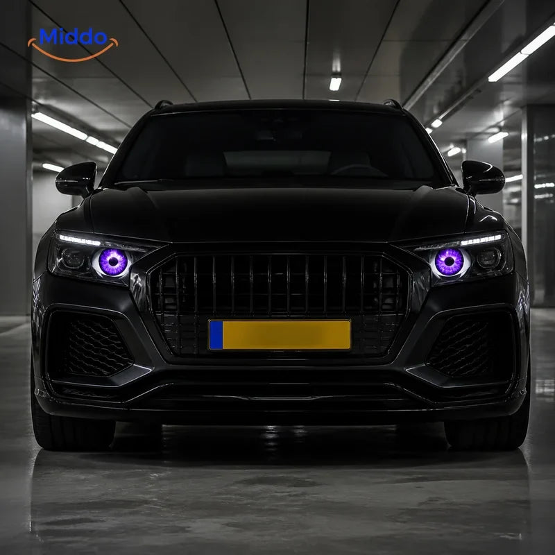 NightStare décoration LED pour optiques de phare: vue de face d’une voiture avec yeux violets dans un garage.