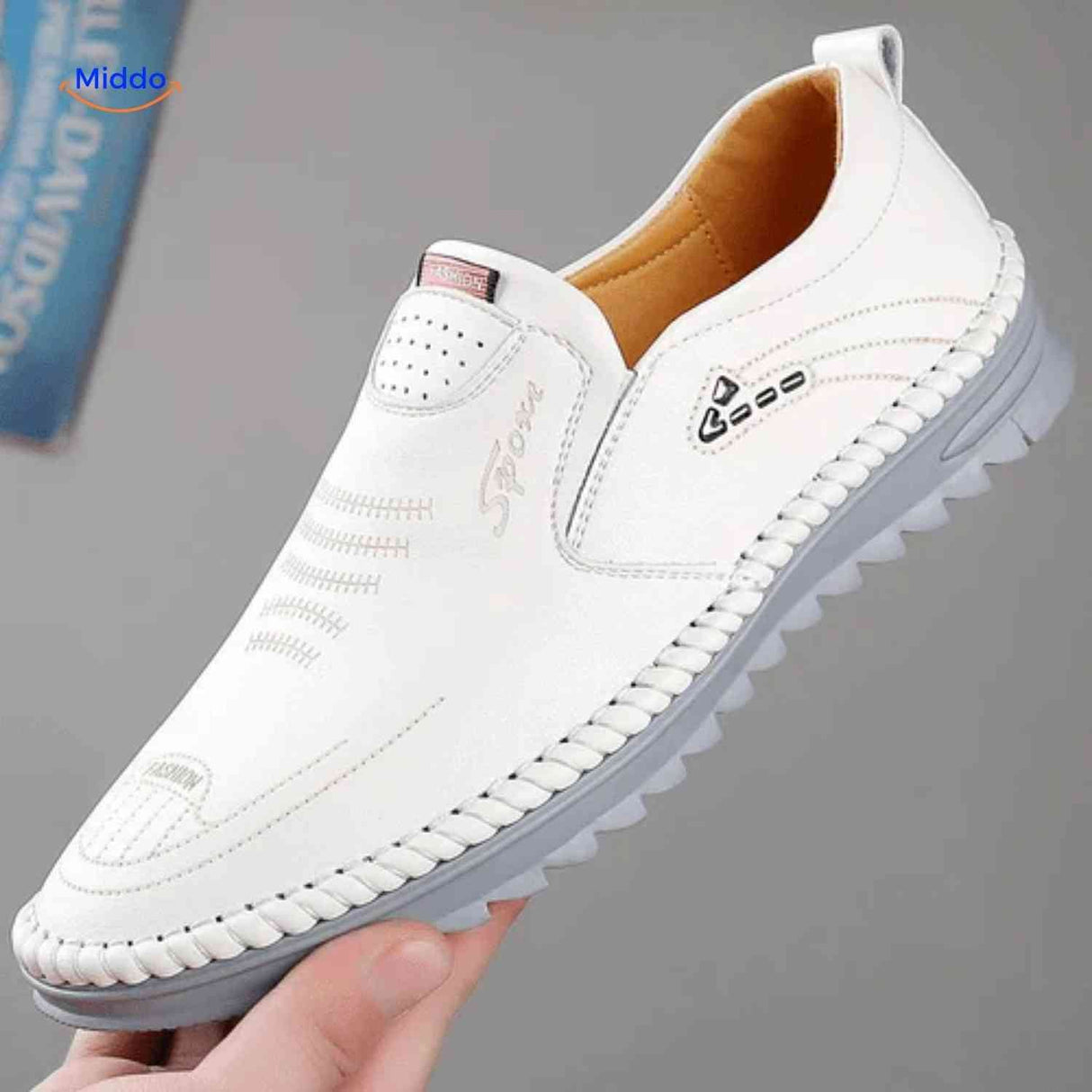 mocassins blancs homme en similicuir, coupe slip-on casual et confort tout-terrain