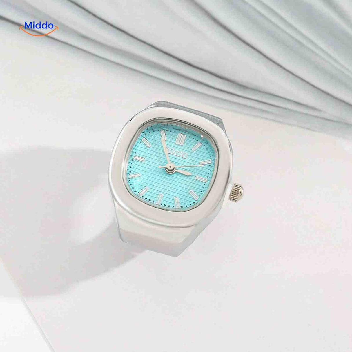montre-bague en argent avec cadran vert menthe, style tendance et raffiné