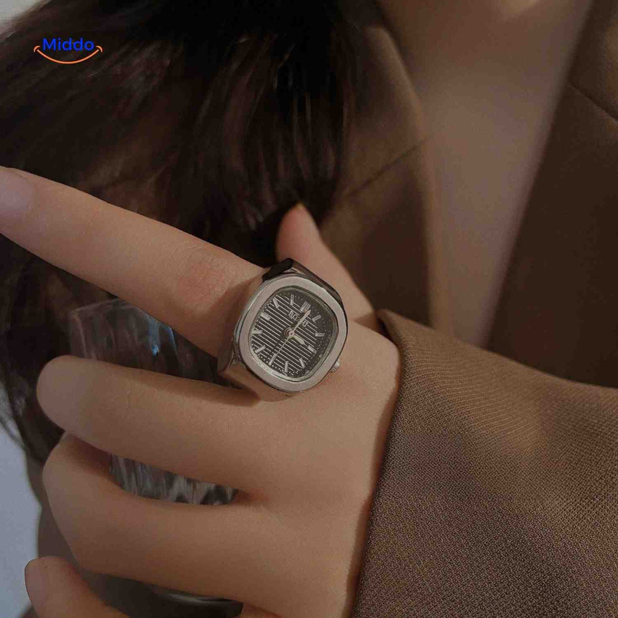 montre-bague élégante mixte femme et homme, accessoire horloge design unique