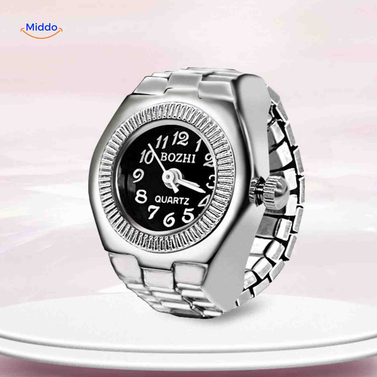 montre-bague ronde noire au design intemporel et minimaliste