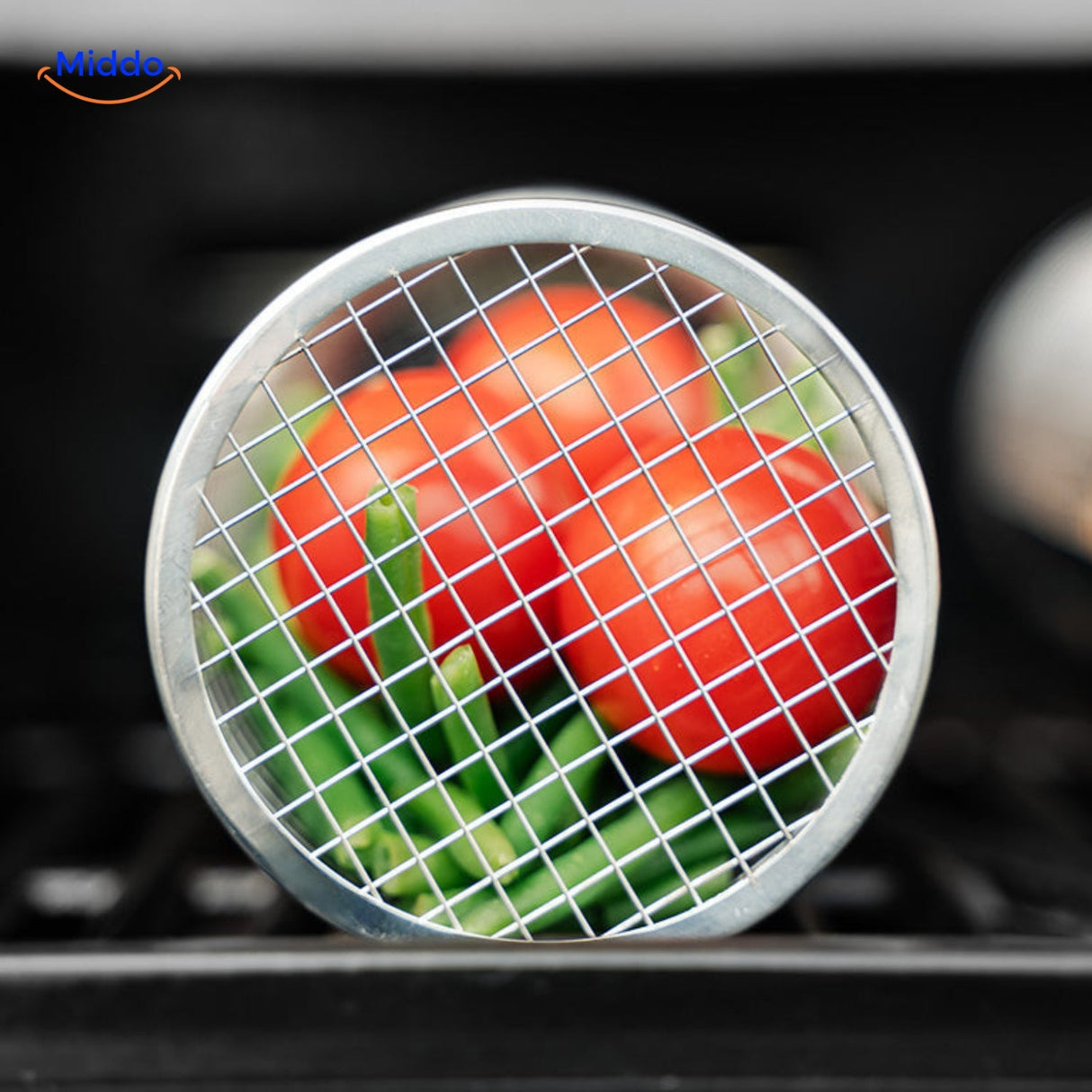 panier grill pour petits ingrédients évitant qu'ils tombent entre les grilles du barbecue