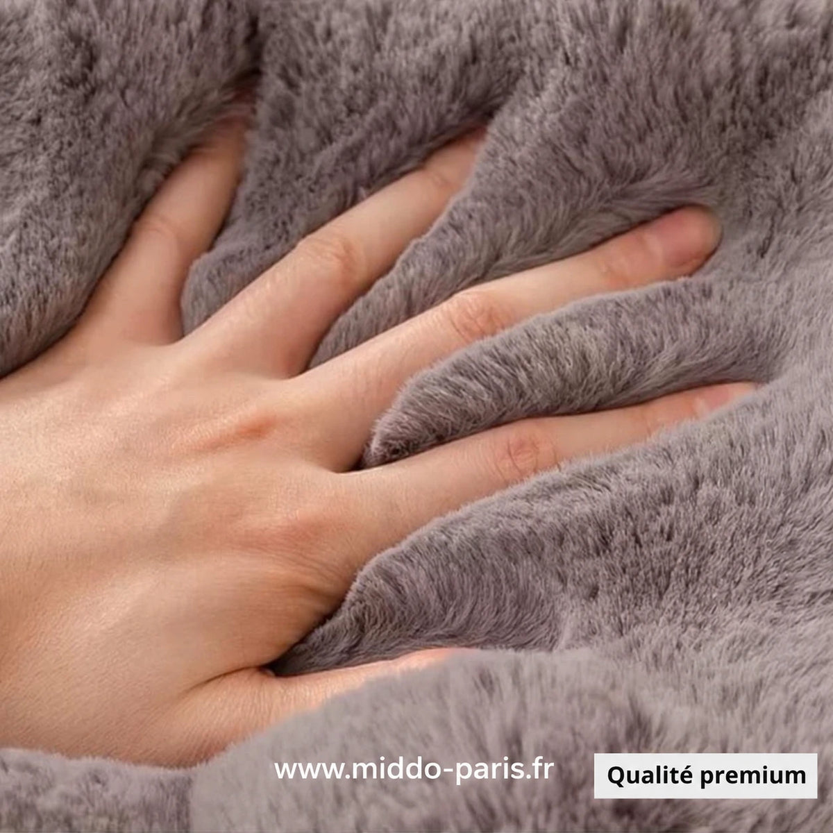 Housse de canapé Plushy grise en peluche de qualité premium