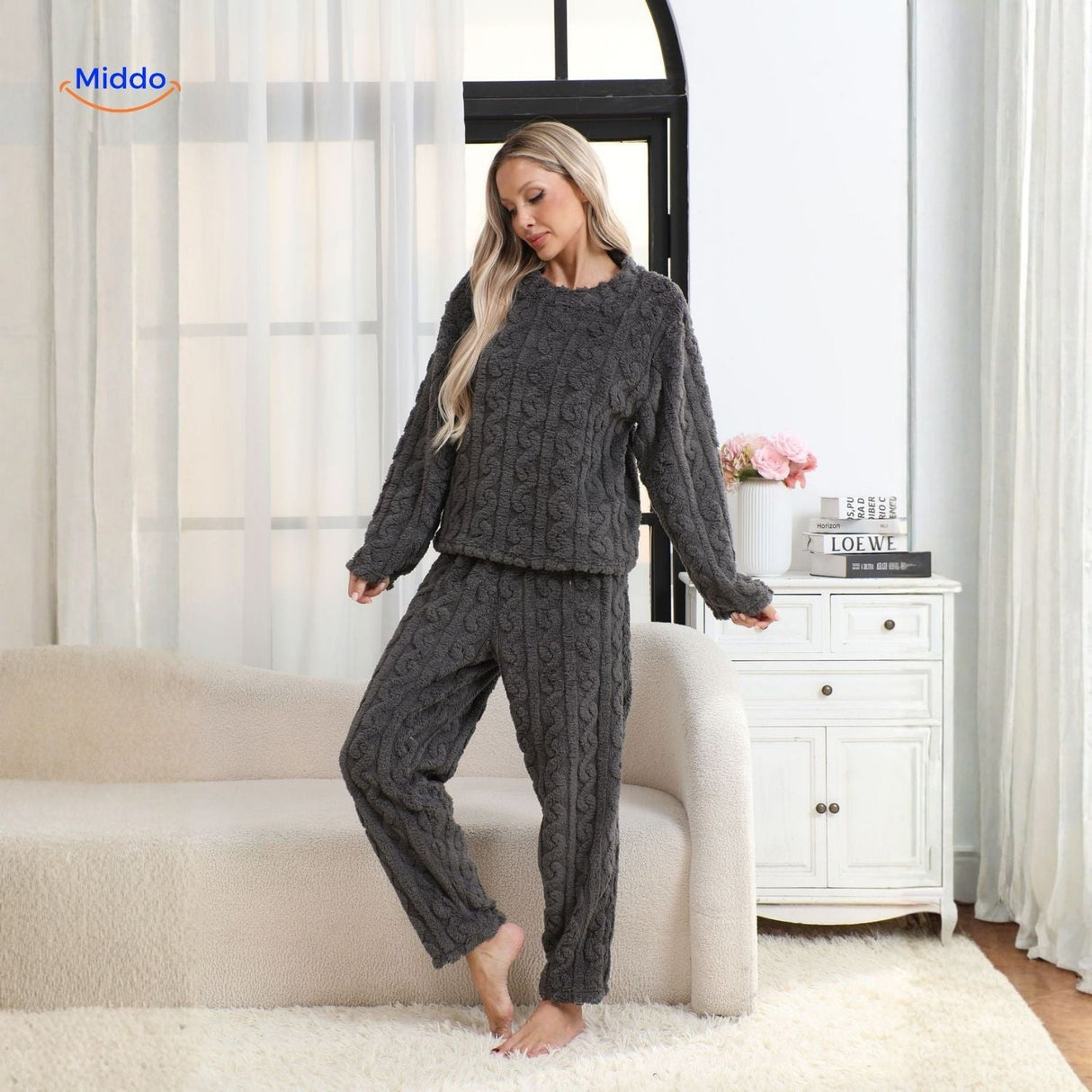 ensemble pyjama polaire rose avec imprimé cerises, look hivernal cosy et tendance
