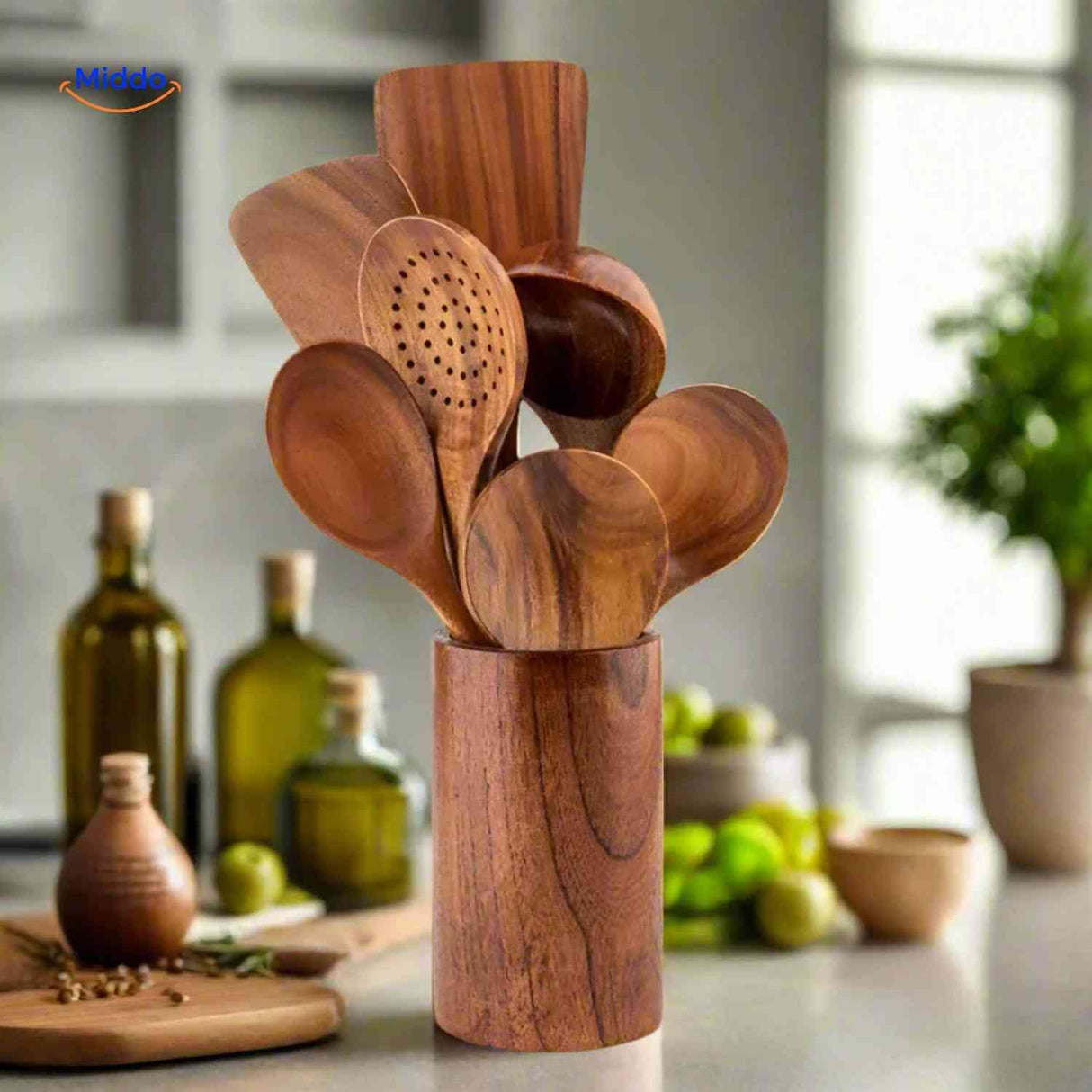 cuillères et spatules en bois dans leur porte-ustensiles, set complet pour la cuisine