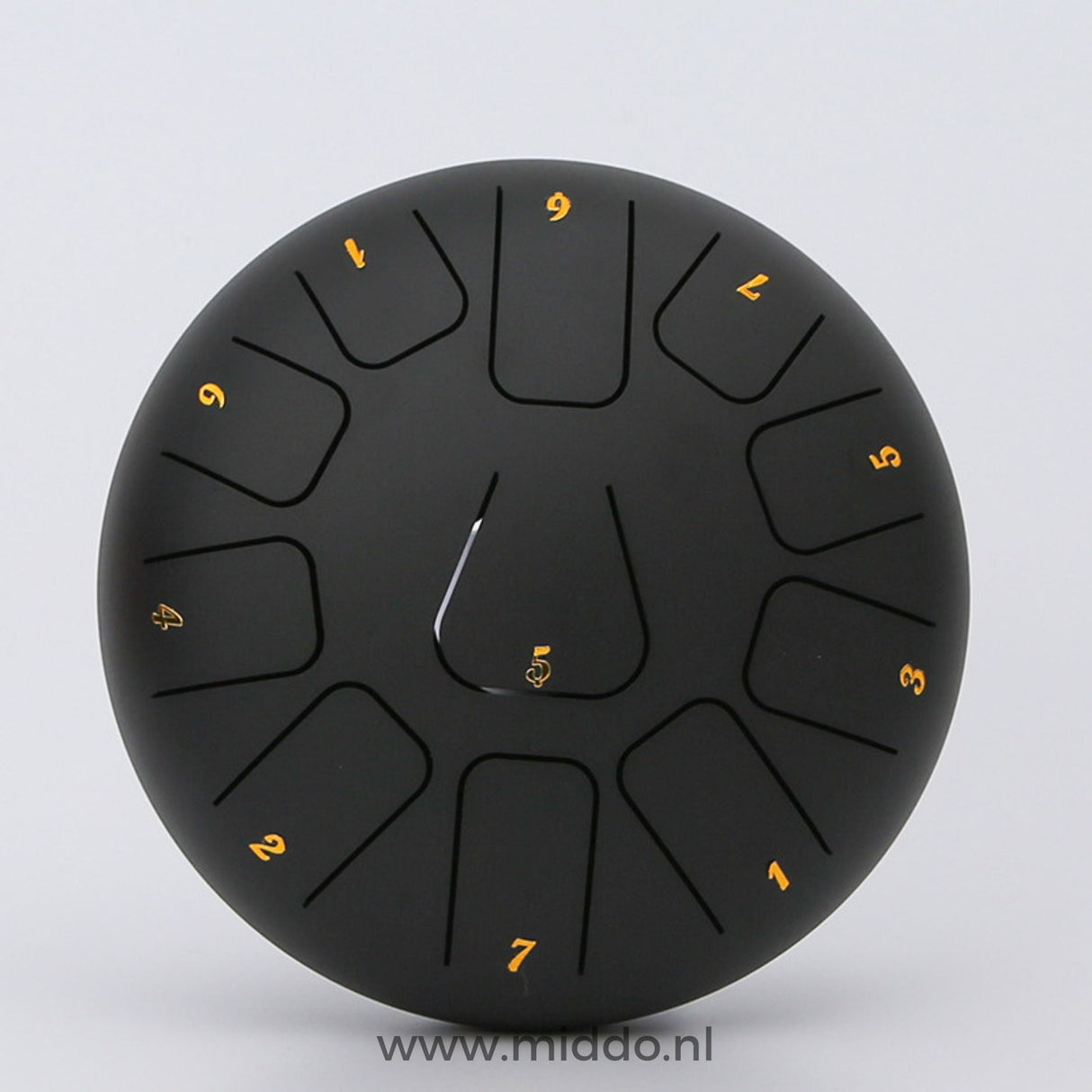 steel tongue drum noir 20-25 cm avec notes chiffrées sur fond blanc