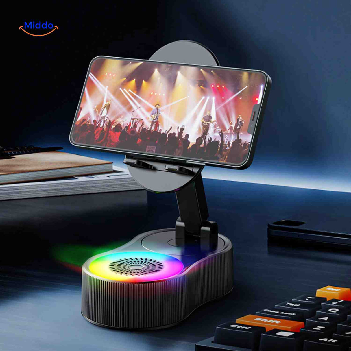 enceinte support induction utilisée pour regarder une vidéo sur smartphone