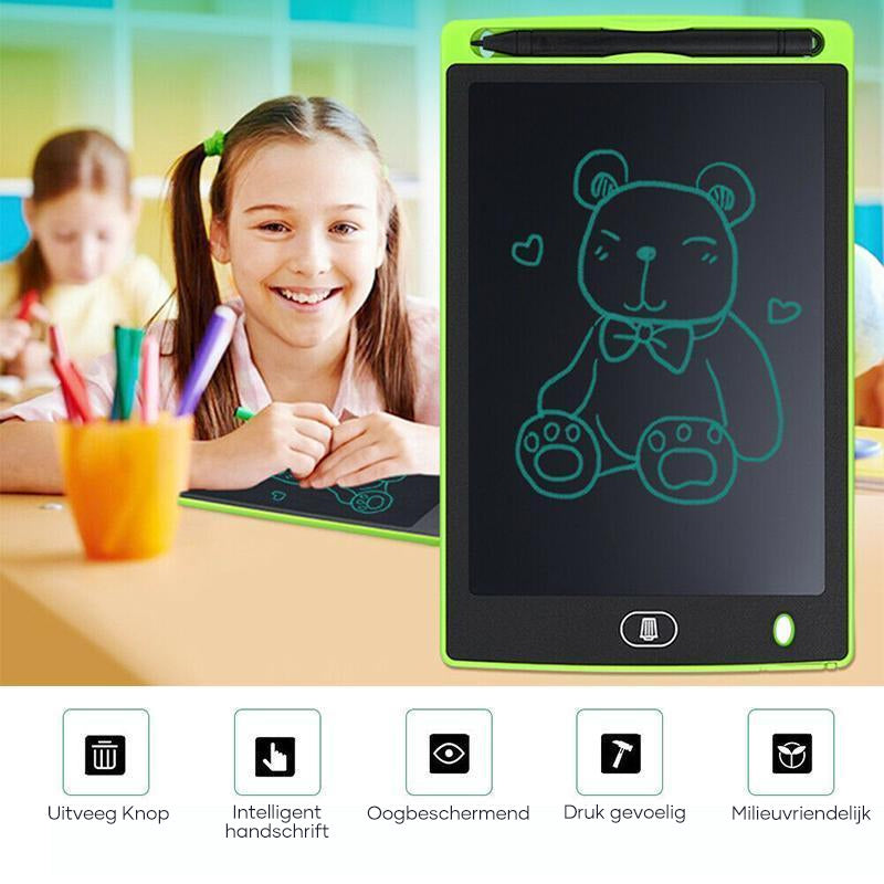 enfants jouant et apprenant avec une tablette lcd d'écriture magnétique