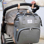 BabyLuxe Rugtas grijs aan kinderwagen met haken www.middo.nl