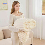 Fluffina Dekentje warme pluche deken www.middo.nl