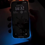 GlowSand Telefoonhoesje met led verlichting in donker verlichte stijl www.middo.nl