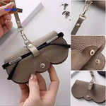 meerdere voorbeelden in 1 foto van de beige brillenhoes