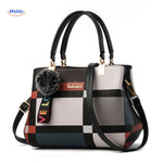 VivaLuxe Tote schakering met schattige pompon van kwast www.middo.nl
