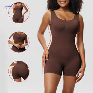 body sculptant marron avec ajustement sans coutures, finition lisse et galbe parfait