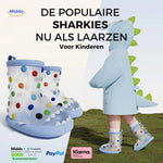 enfant en veste dinosaure avec bottes de pluie requin 3d colorées antidérapantes