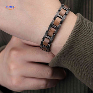vue d'ensemble du bracelet en bois autour du poignet, rendu naturel et élégant