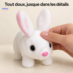 BunnyBuddy Gros plan sur le pelage doux du lapin blanc en peluche