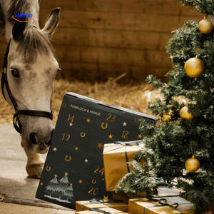 calendrier de l'avent chevaux en ambiance de noël avec cadeaux et friandises
