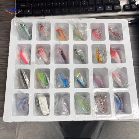 set de 24 appâts et accessoires de pêche variés contenus dans le calendrier de l'avent