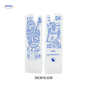 chaussettes acupression grandes tailles presentees avec outil de massage inclus