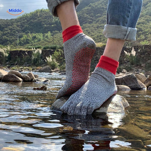 chaussettes cinq orteils adaptées aux milieux de travail contraignants et dangereux