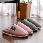 duo de chaussons rose et gris avec semelle antidérapante, set complet pour la maison