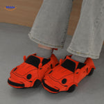 chaussons forme voiture orange pour couvrir les pieds et se relaxer