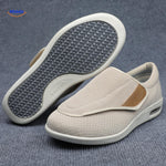 chaussures beige avec accents brun clair, alliant élégance naturelle et confort quotidien