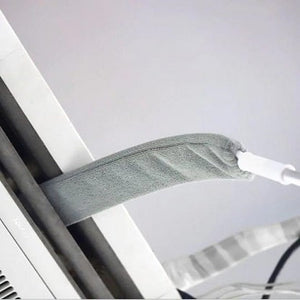 chiffon télescopique étendu pour nettoyer des surfaces en hauteur sans escabeau