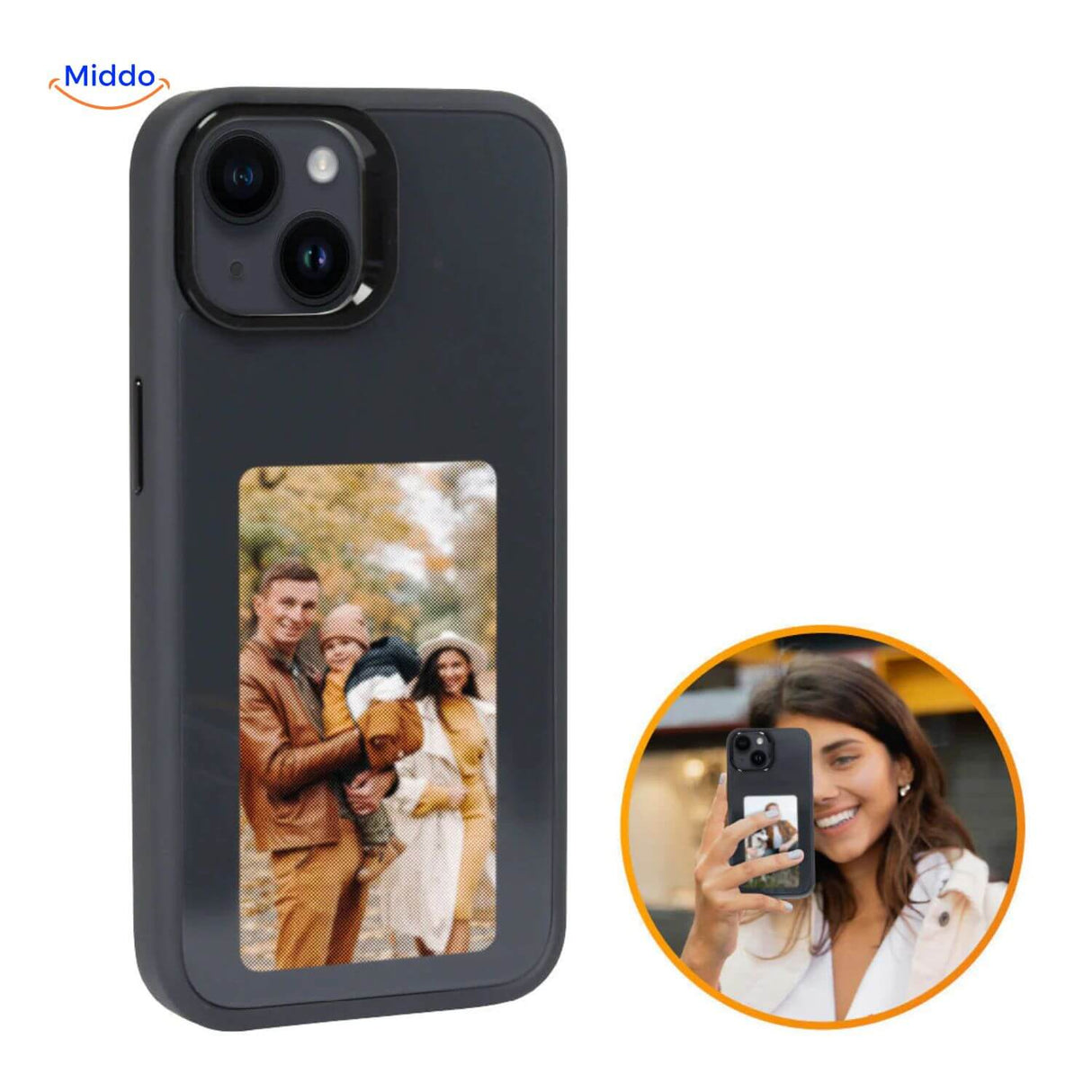 coque iphone e-ink nfc noire avec une photo de famille personnalisée sur l'écran e-ink