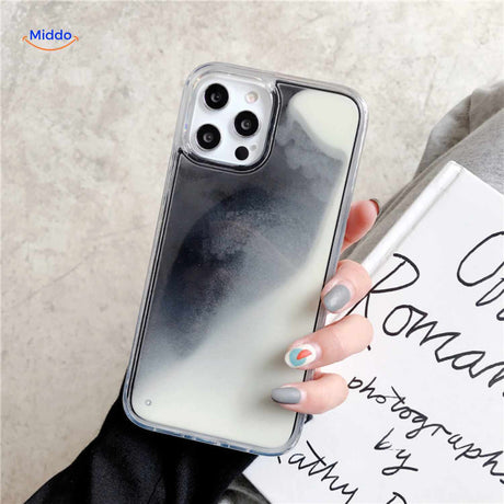 coque téléphone sable liquide style contraste noir et blanc