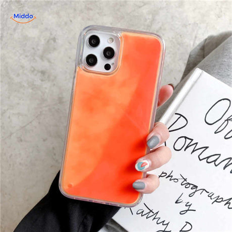 coque téléphone sable liquide en orange vif avec effet fluide lumineux