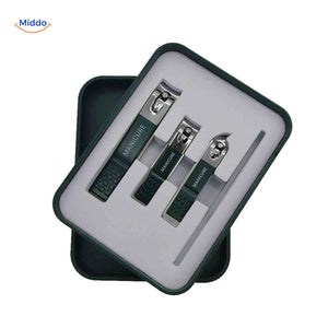 coupe-ongles disponibles en trois tailles avec lime à ongles métallique incluse