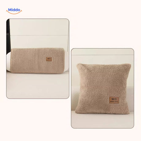 coussin et coussin cylindrique effet peau de mouton coloris beige, moelleux et élégant