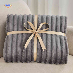 couverture en peluche duveteuse pour la chambre, légère et incroyablement douce