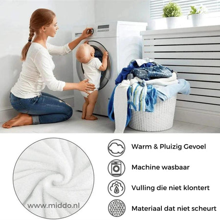 femme endormie confortablement sous une couverture peluche douce et chaude