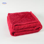 couverture protection animaux en coloris rouge, douce et étanche pour canapé et mobilier