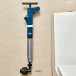 déboucheur turbo 2.0 rangé dans la salle de bain à côté des toilettes, design compact