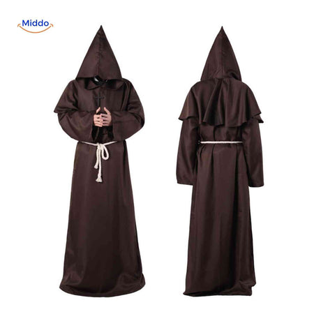 déguisement de moine médiéval pour halloween, robe longue avec capuche portée en situation