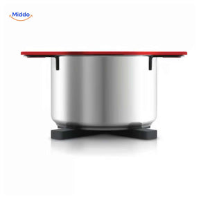 dessous de verre résistant à la chaleur sous une casserole en inox lors d'une utilisation en cuisine