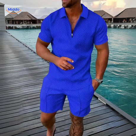 ensemble estival 2 pièces chemise légère et short bleu en situation vacances
