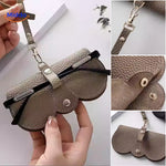étui à lunettes beige en cuir PU présenté sous plusieurs angles dans une même photo