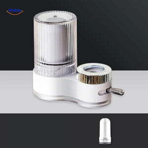 filtre robinet au corps transparent laissant voir le filtre avec raccord chrome